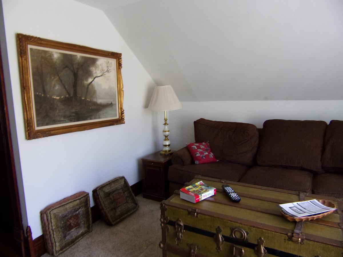 Country Diamond Guest House Sidney Exterior foto